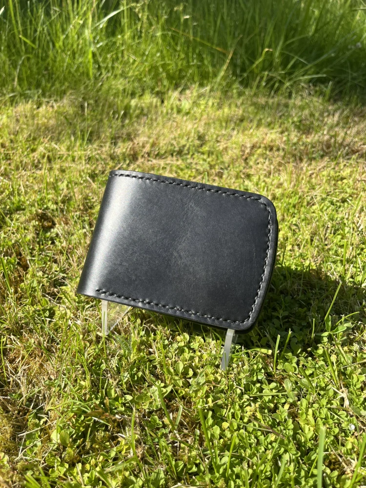 Klasika tmavě černá č.3